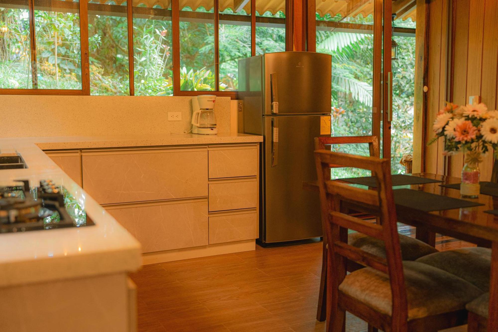 Finca Las Palmas Ecolodge Puyo Eksteriør billede