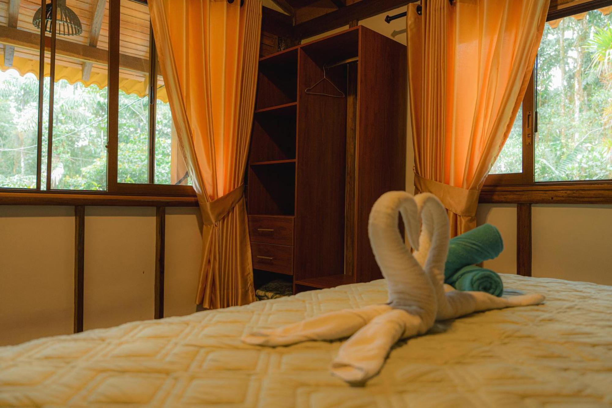 Finca Las Palmas Ecolodge Puyo Eksteriør billede